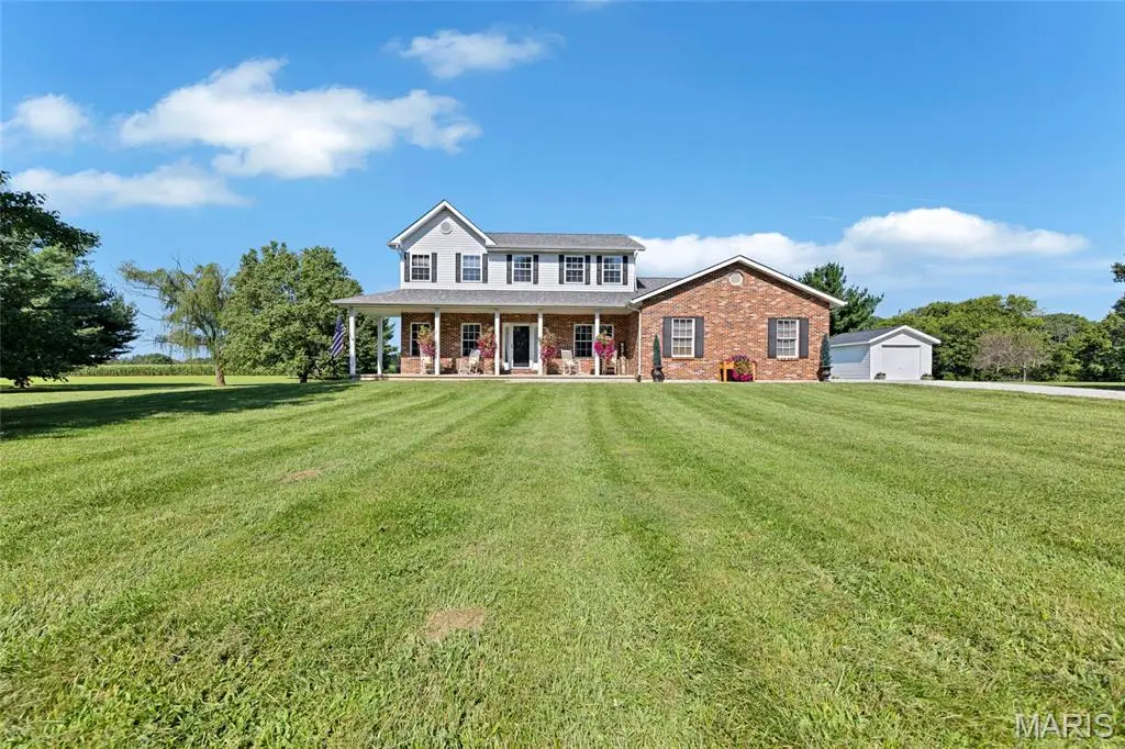 983 White Oak Drive, Waterloo, IL 62298 - #1