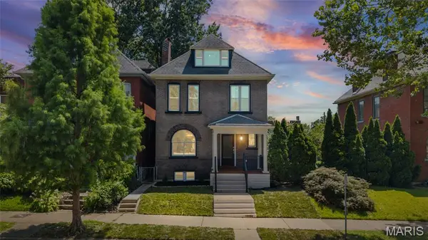 3950 Shenandoah Avenue, St Louis, MO 63110