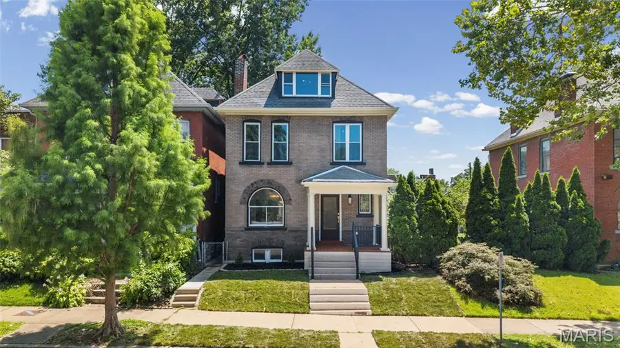 3950 Shenandoah Avenue, Saint Louis, MO 63110 - #2