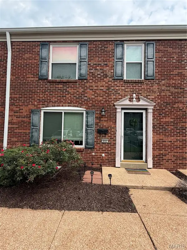 213 Charmers Court, Kirkwood, MO 63122