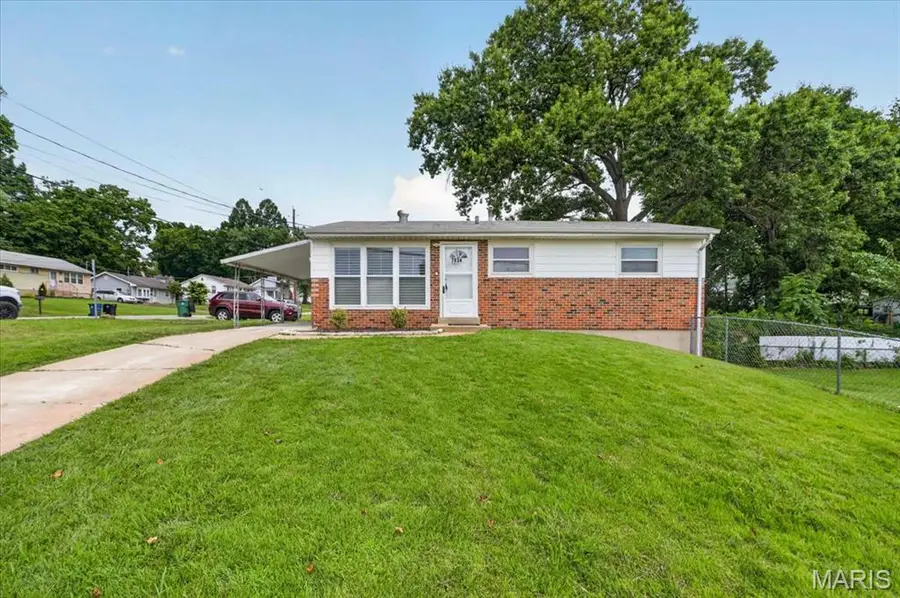 7834 Fleta Street, Saint Louis, MO 63123 - #2