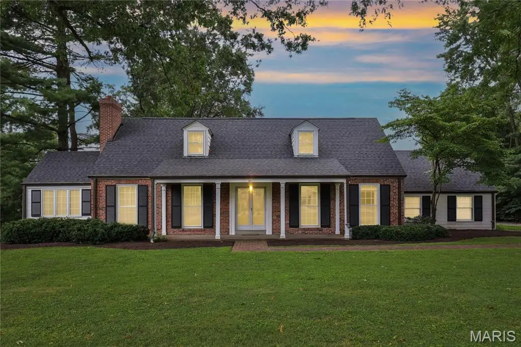 201 Graybridge Road, Ladue, MO 63124 - #1