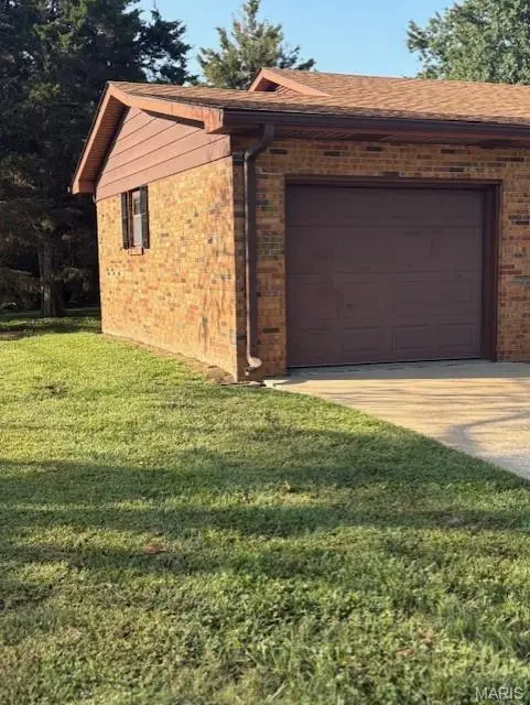 2418 College Drive, Belleville, IL 62221 - #3