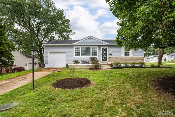 7660 General Sheridan Lane, Affton, MO 63123