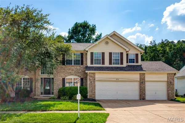 876 Kiefer Trails Drive, Ballwin, MO 63021