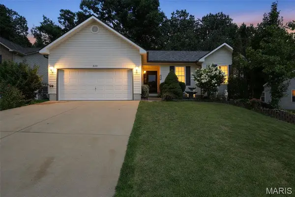 223 Williamsburg Drive, Crystal City, MO 63019