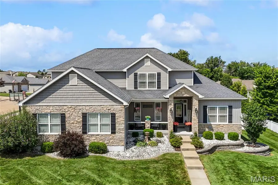 1219 Castle Green Drive, Waterloo, IL 62298 - #3