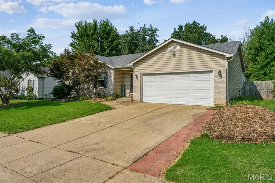 871 Molloy Drive, Ofallon, MO 63366 - #2