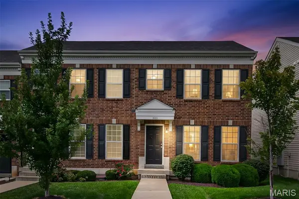 1853 Basston Drive, Maryland Heights, MO 63146
