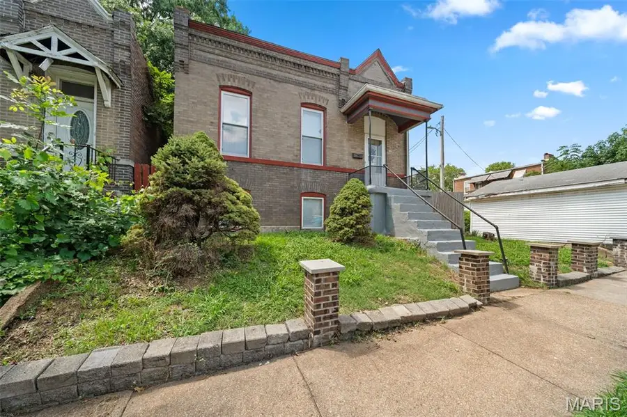 4717 S Compton Avenue, Saint Louis, MO 63111 - #3