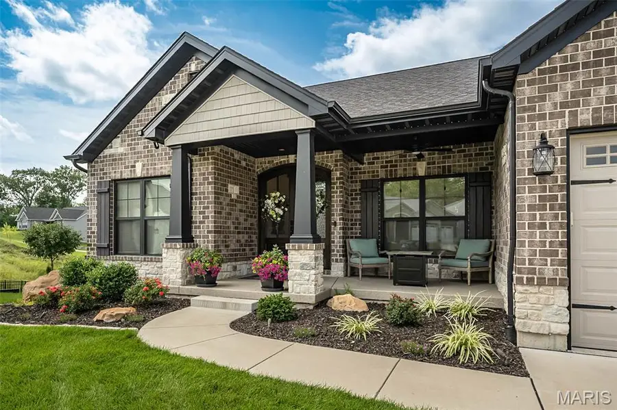 6951 Meadow Haven Lane, Saint Louis, MO 63129 - #2