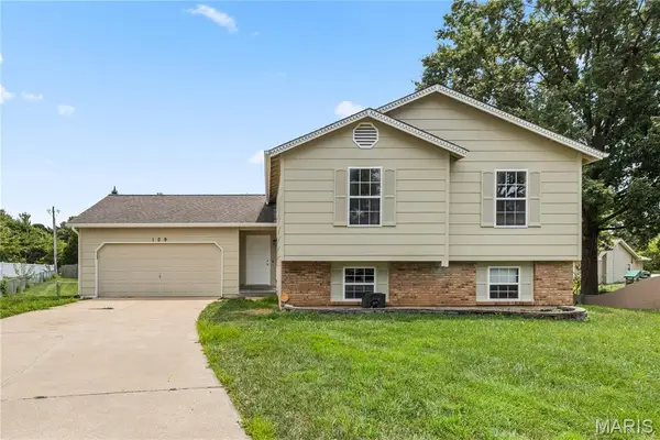 109 Golden Harvest Court, St Peters, MO 63376