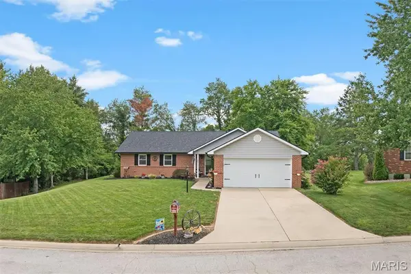 22 Three Wood Drive, Belleville, IL 62220