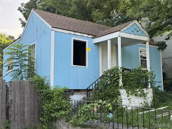 9935 Carlyle Avenue, St Louis, MO 63114