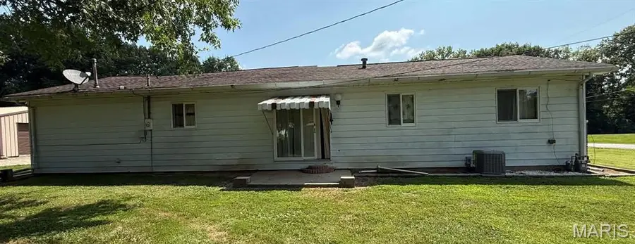 1003 W Main Street, Ramsey, IL 62080 - #2