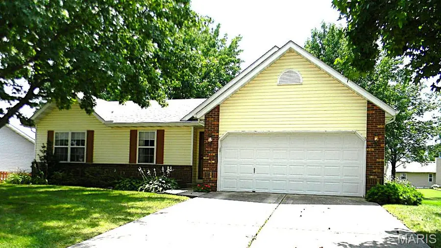 2313 Holiday Lane, Maryville, IL 62062 - #2