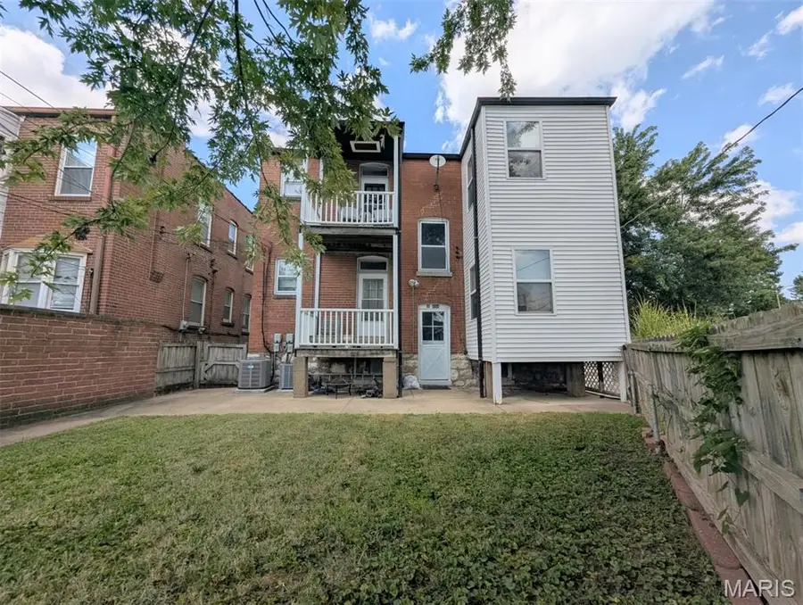 5504 Devonshire Avenue, Saint Louis, MO 63109 - #3