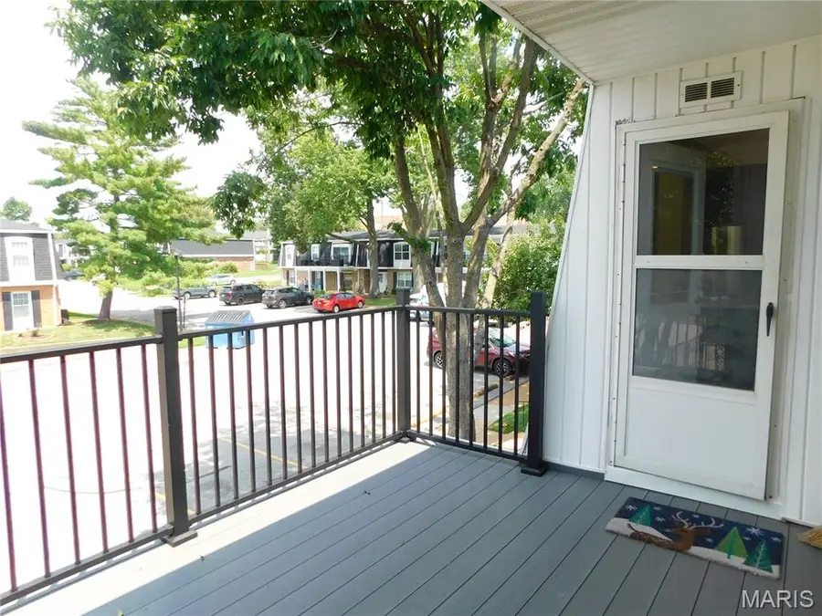 1673 Herault Place #F, Saint Louis, MO 63125 - #3