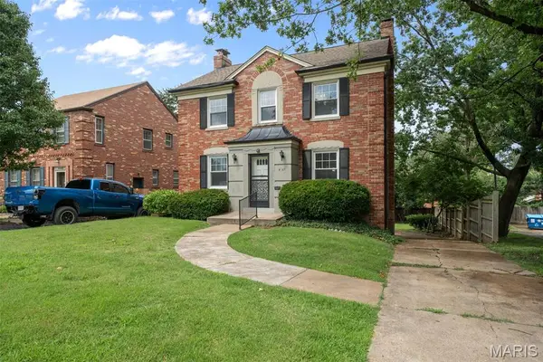 8105 Delmar Boulevard, University City, MO 63130