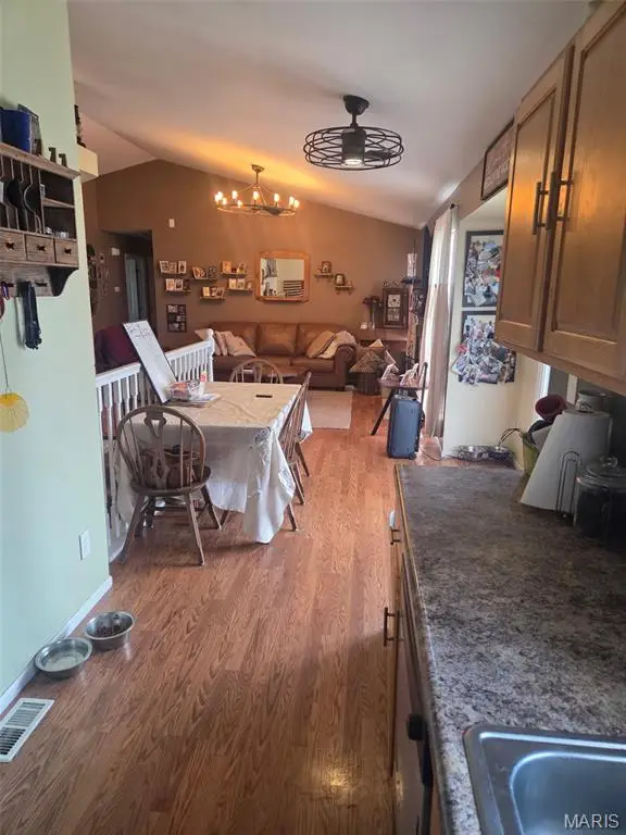 10 Santa Fe Trail Court, Saint Peters, MO 63376 - #3
