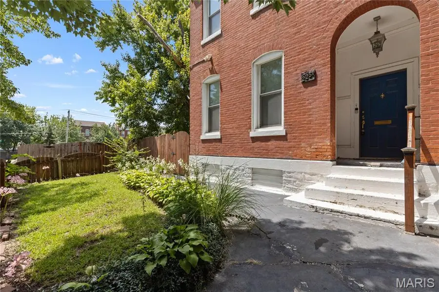 2251 Jules Street, Saint Louis, MO 63104 - #2