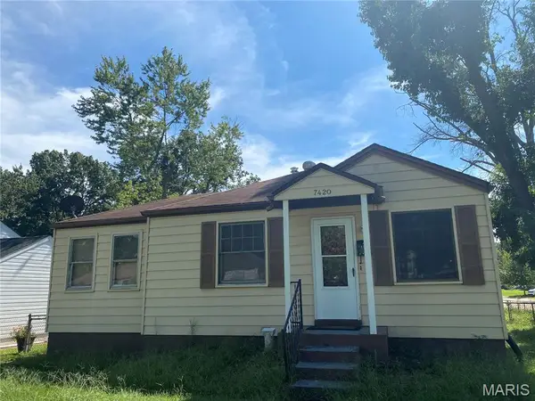 7420 Pleaseway Drive, St Louis, MO 63136