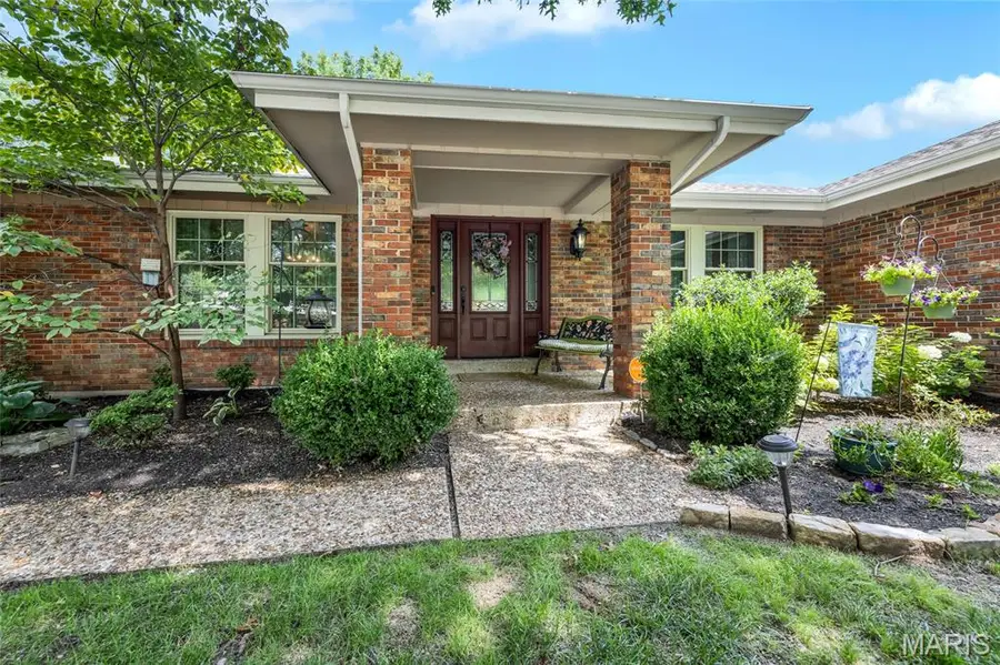 33 Ponce Court, Lake Saint Louis, MO 63367 - #3