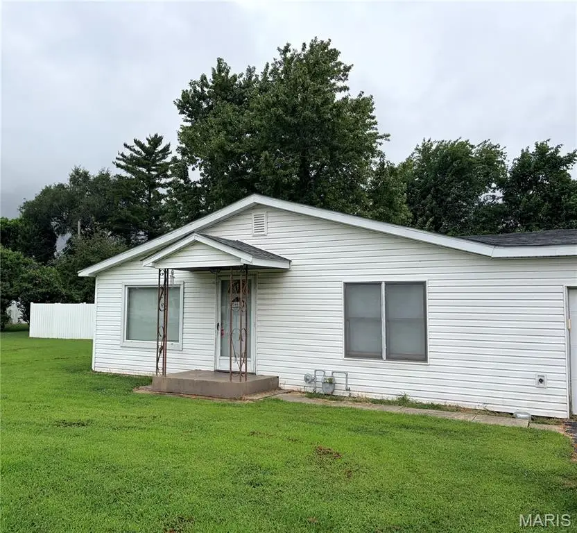 665 Ashland Avenue, Granite City, IL 62040 - #1
