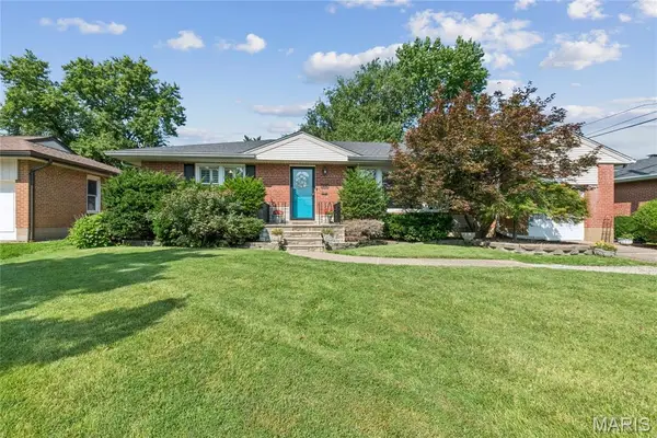 5215 Creighton Drive, St Louis, MO 63123