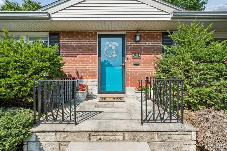 5215 Creighton Drive, Saint Louis, MO 63123 - #2