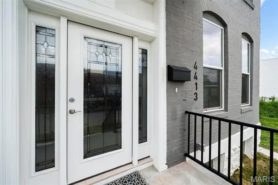 4413 Hunt Avenue, Saint Louis, MO 63110 - #2