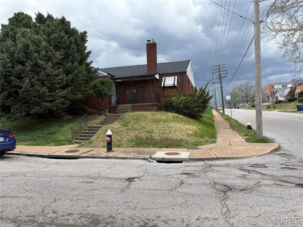 8459 Newby Street, Saint Louis, MO 63147 - #1