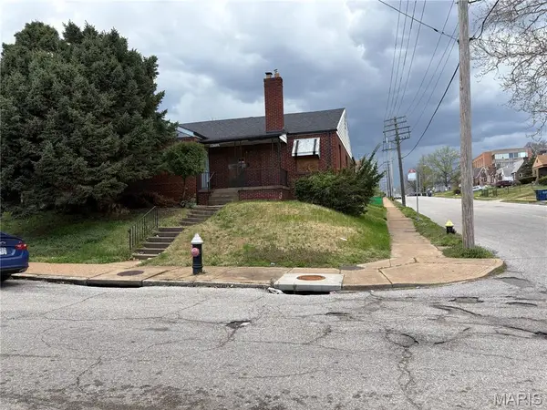 8459 Newby Street, St Louis, MO 63147