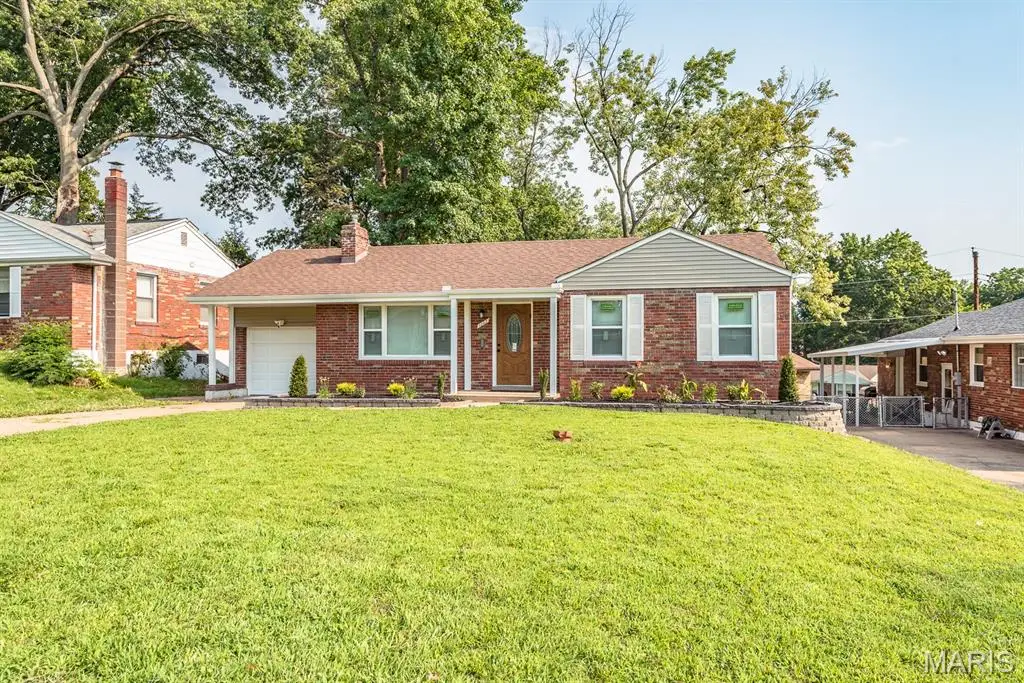 1207 Yukon Drive, Saint Louis, MO 63137 - #1
