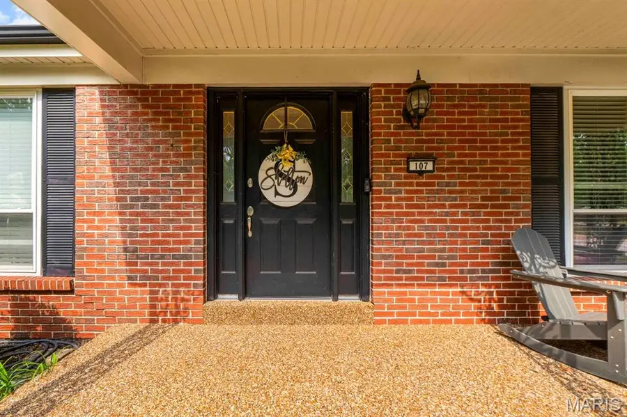107 Lea Meadows Drive, Ballwin, MO 63011 - #3