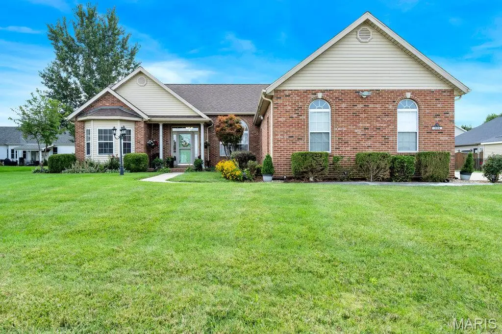 588 Manor Lane, Millstadt, IL 62260 - #1