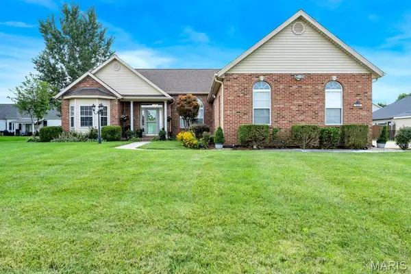 588 Manor Lane, Millstadt, IL 62260