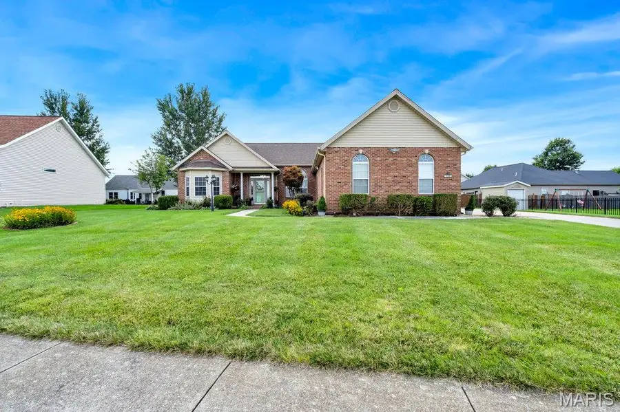 588 Manor Lane, Millstadt, IL 62260 - #2
