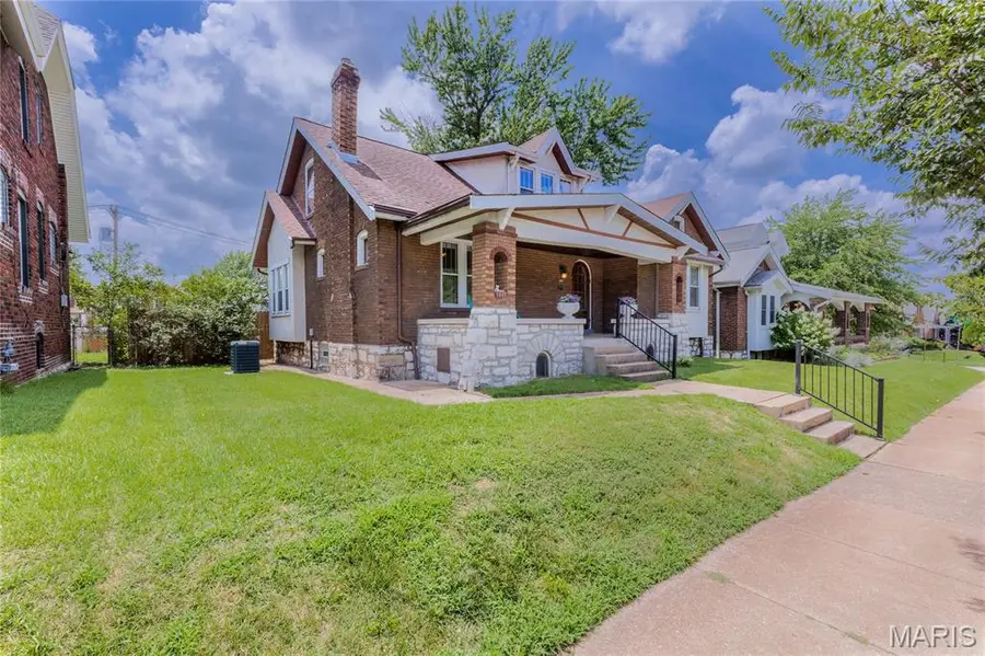 4036 Loughborough Avenue, Saint Louis, MO 63116 - #2
