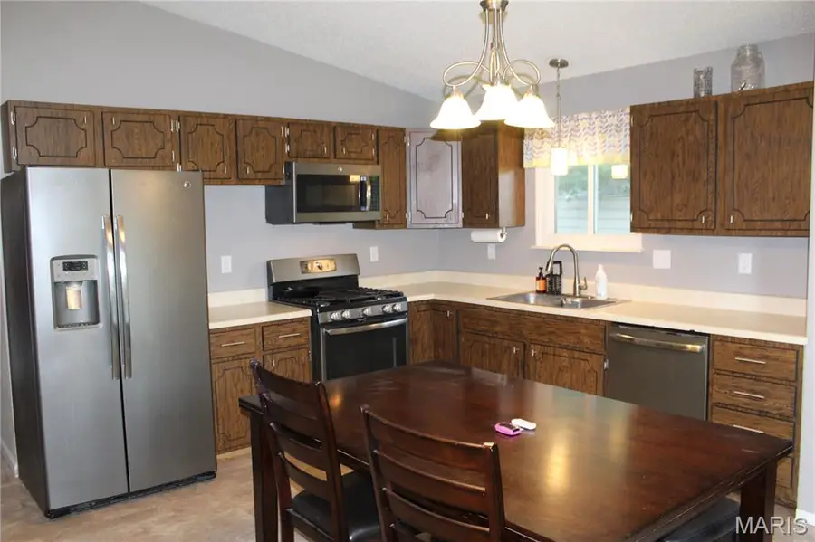 3678 Falcon Avenue, Bridgeton, MO 63044 - #3