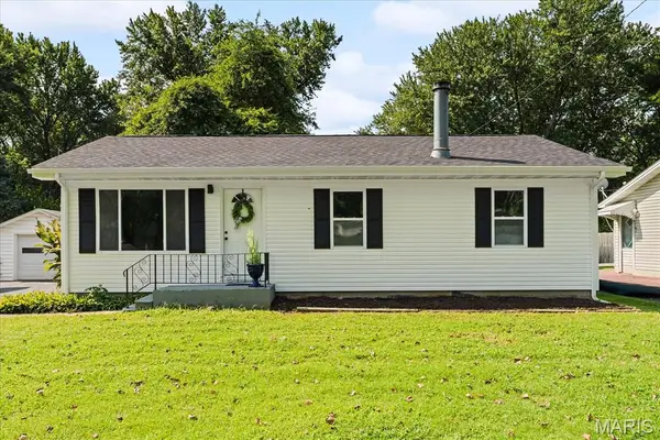 9106 Summit Drive, Fairview Heights, IL 62208