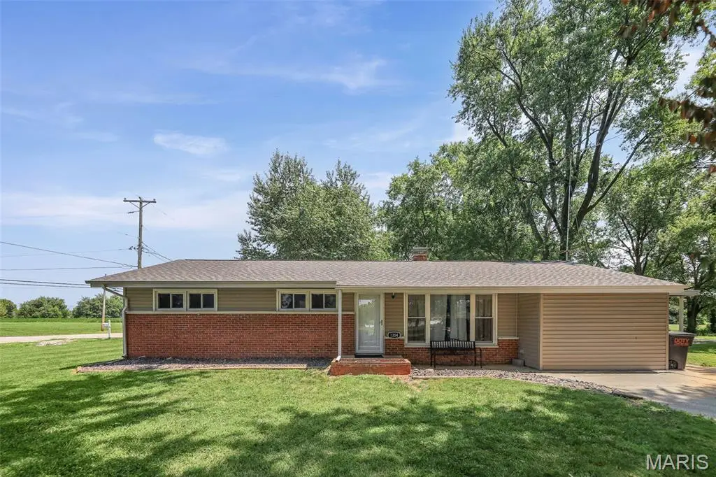 1204 E State Route 140, Greenville, IL 62246 - #1