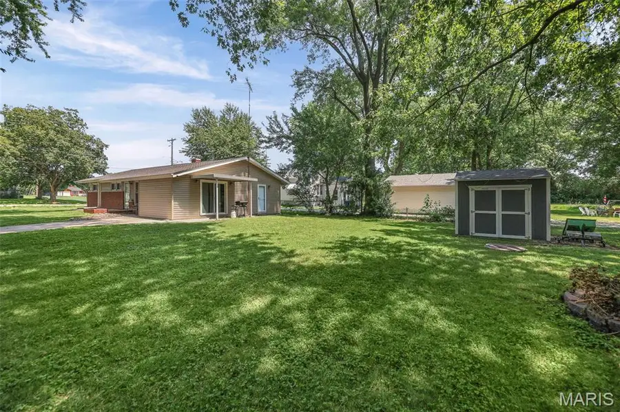 1204 E State Route 140, Greenville, IL 62246 - #2