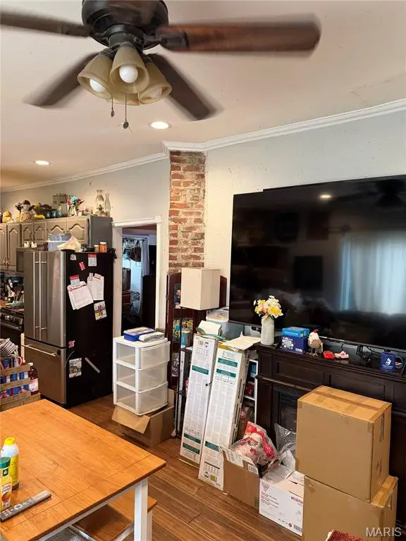 61 E Lorena Avenue, Wood River, IL 62095 - #2