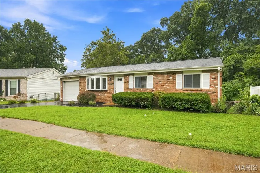 10320 Meath Drive, Saint Louis, MO 63123 - #2