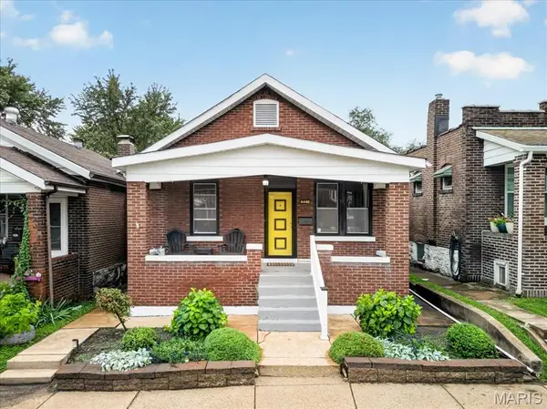 4448 Wallace Street, St Louis, MO 63116