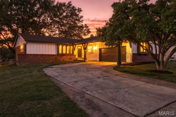 4980 Lockwig Trail, Florissant, MO 63033