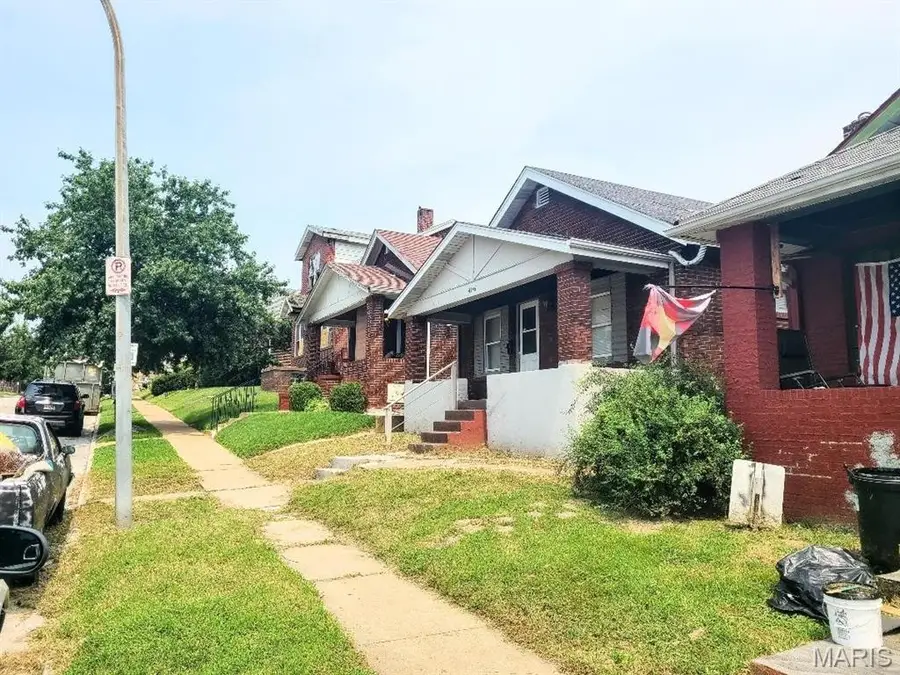 4446 Kenneth Place, Saint Louis, MO 63115 - #3