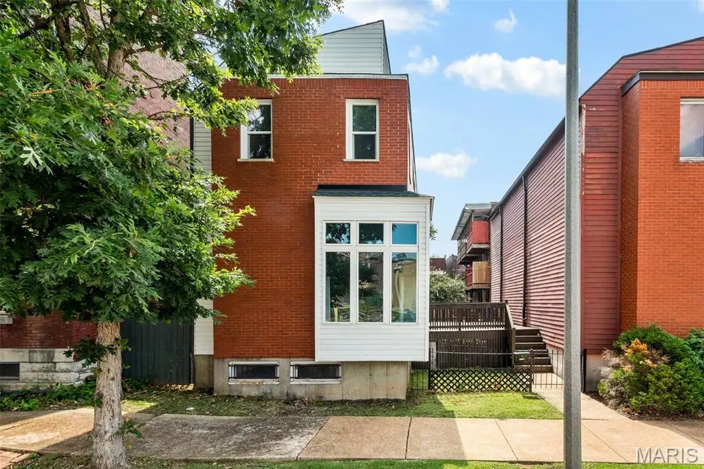 1720 S 13th Street, Saint Louis, MO 63104 - #1