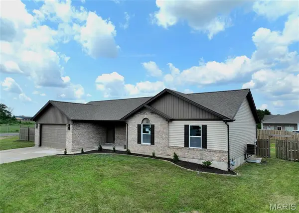 87 Berretta, Wright City, MO 63390